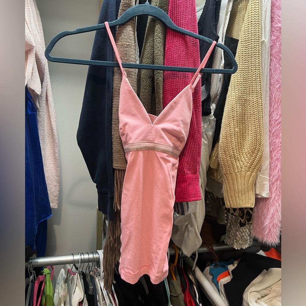 LIMITED EDITION CRIS CROSS BACK LULULEMON TOP